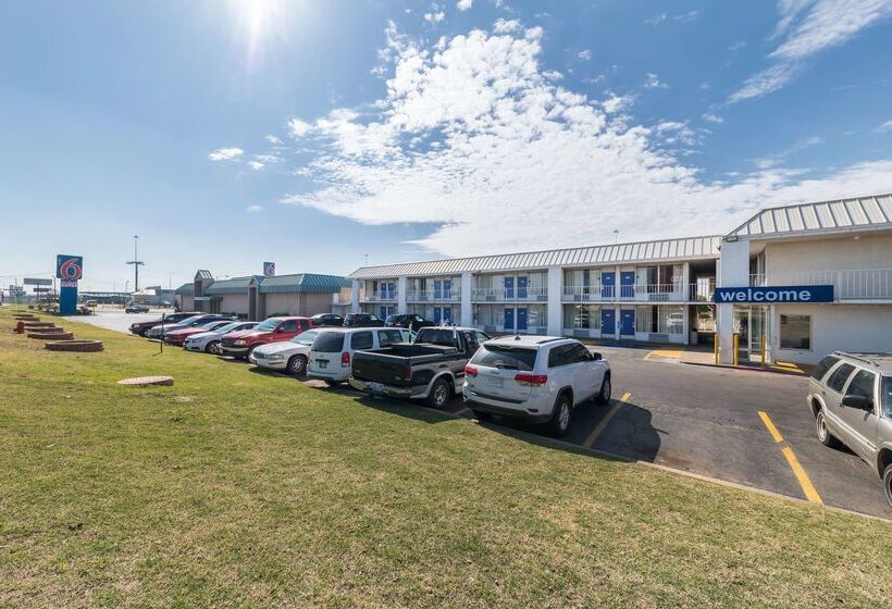 Motel 6oklahoma City, Ok  Bricktown