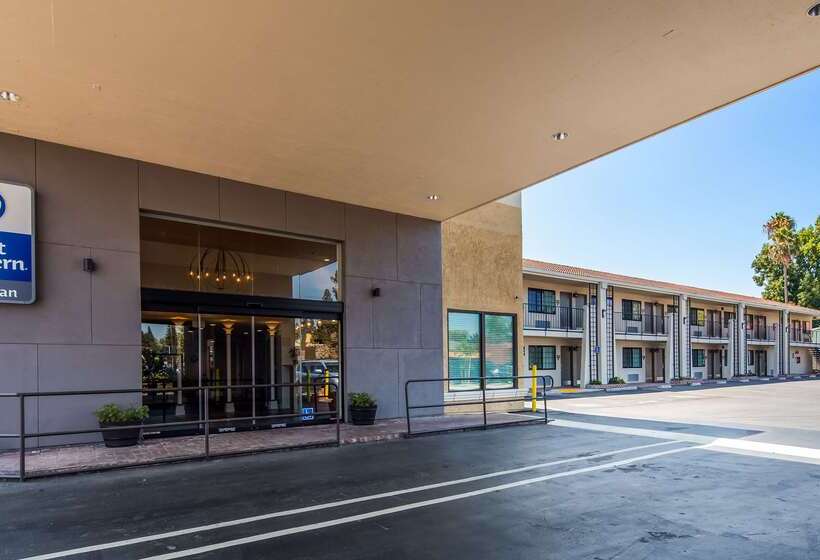 فندق على الطريق Best Western Sandman