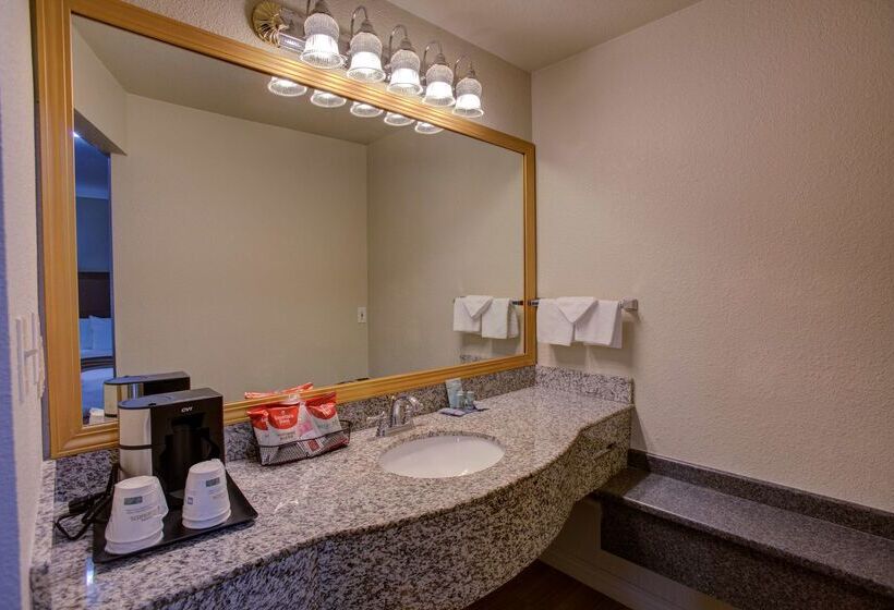 فندق على الطريق Best Western Sandman