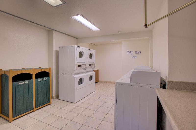 فندق على الطريق Best Western Sandman