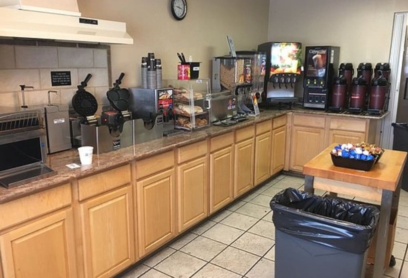 فندق على الطريق Best Western Sandman