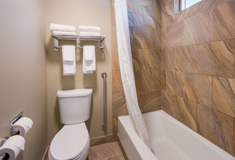 מוטל Best Western Weston Inn