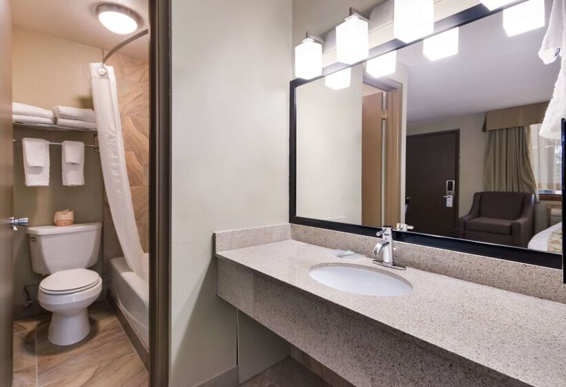 מוטל Best Western Weston Inn