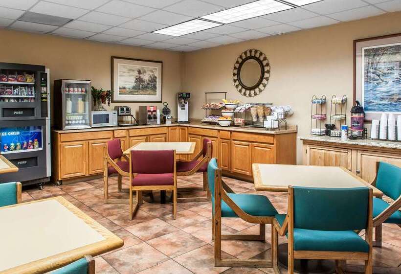 Мотель Rodeway Inn East