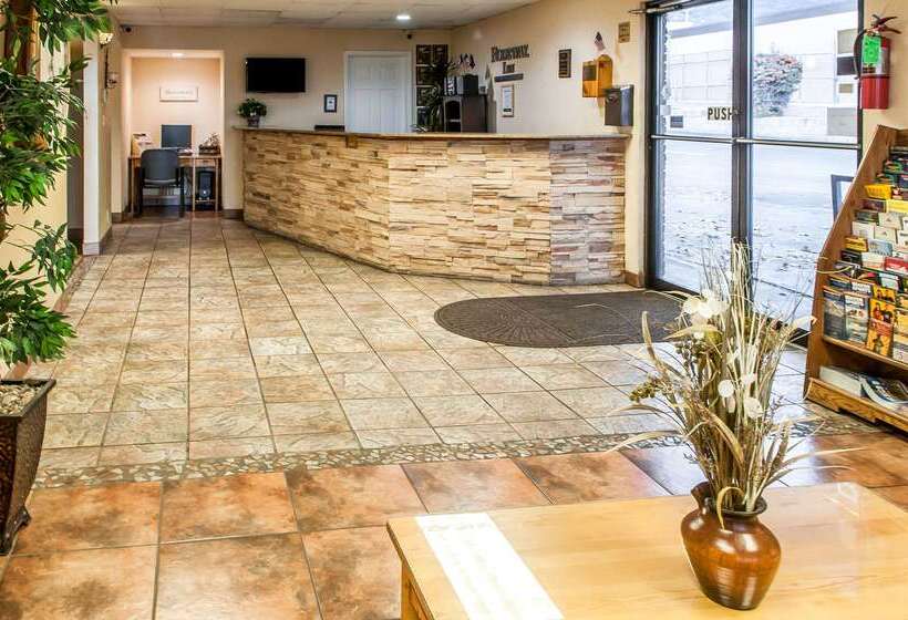 Мотель Rodeway Inn East