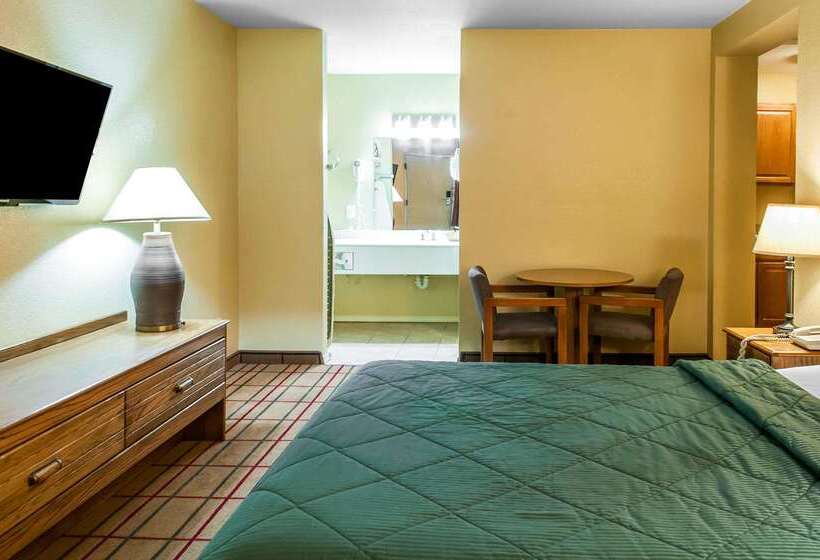 Мотель Rodeway Inn East