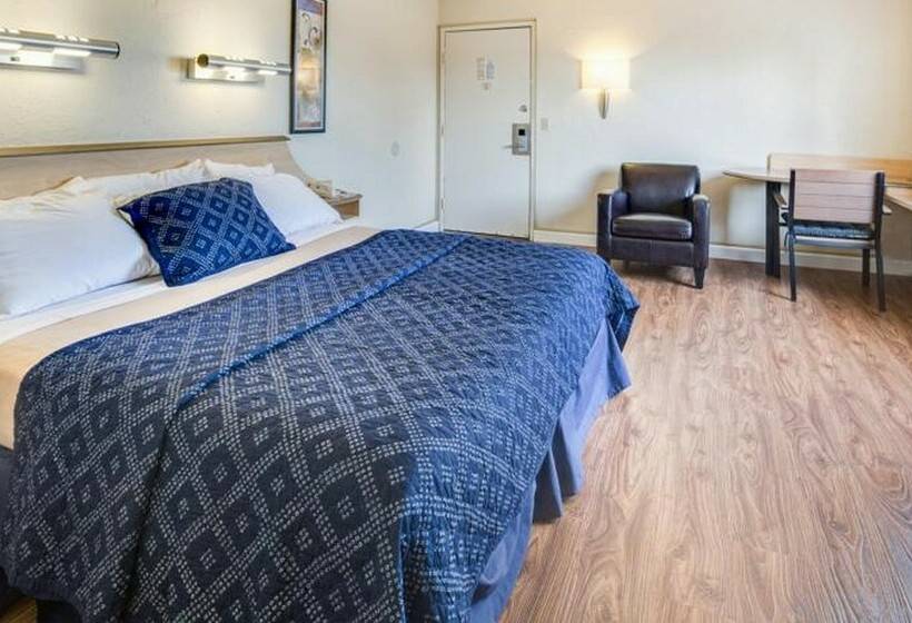 فندق على الطريق San Jose Airport Inn