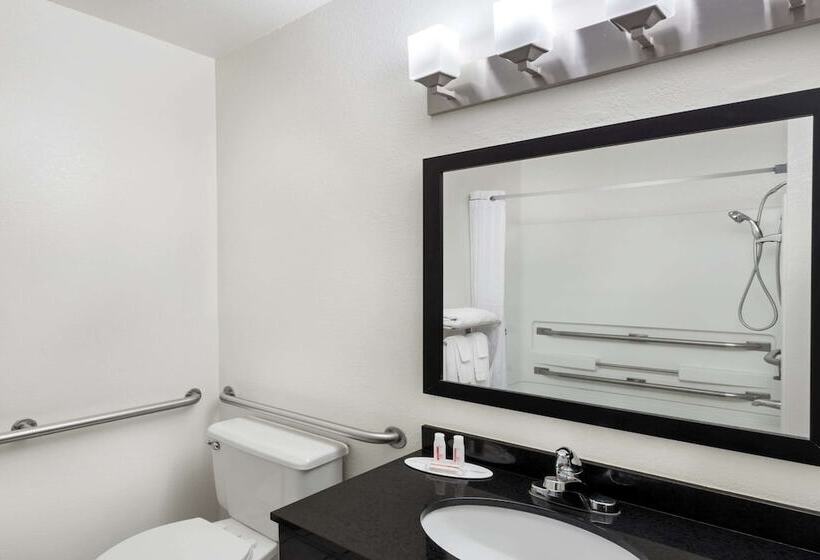 فندق على الطريق Super 8 By Wyndham Chandler Phoenix