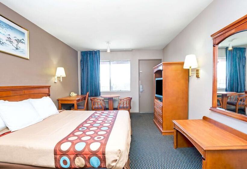 فندق على الطريق Super 8 By Wyndham Upland Ontario Ca