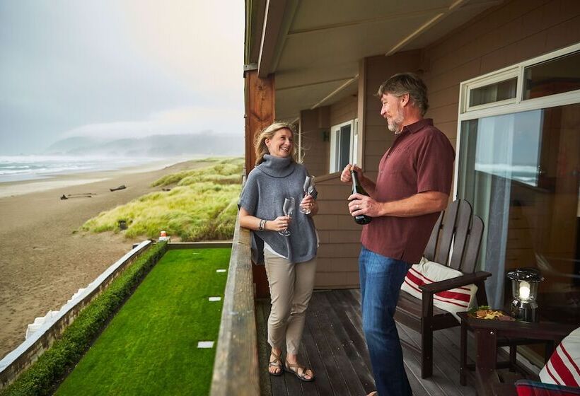 فندق على الطريق Surfsand Resort