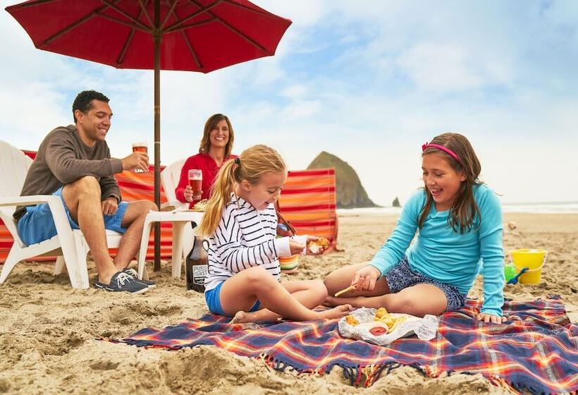 فندق على الطريق Surfsand Resort