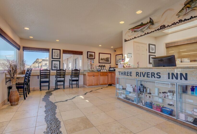 فندق على الطريق Three Rivers Inn