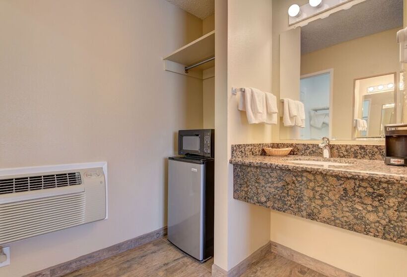 فندق على الطريق Three Rivers Inn