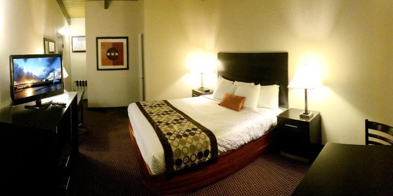 فندق على الطريق Thunderbird Lodge