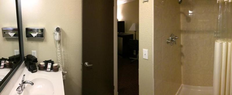 فندق على الطريق Thunderbird Lodge