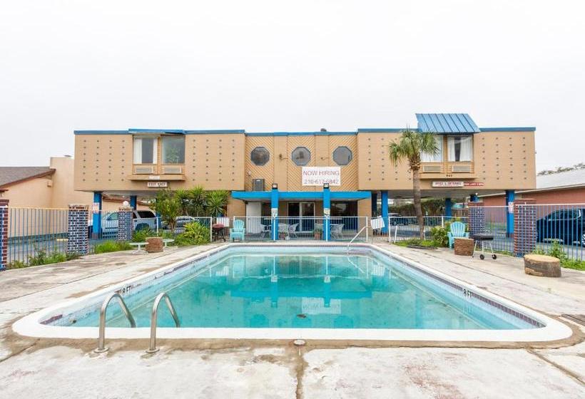 מוטל Town House Airport