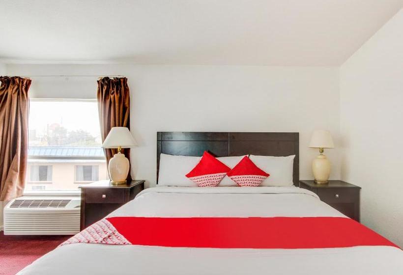 فندق على الطريق Town House Airport