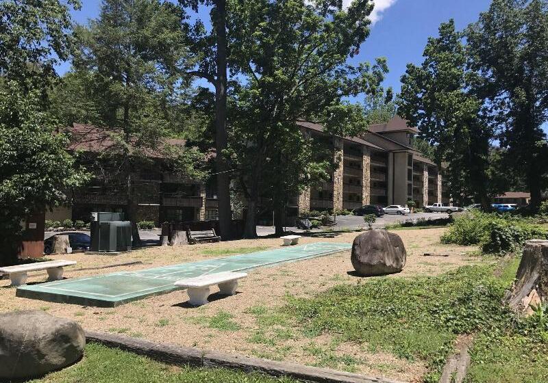 אתר נופש Brookside Lodge