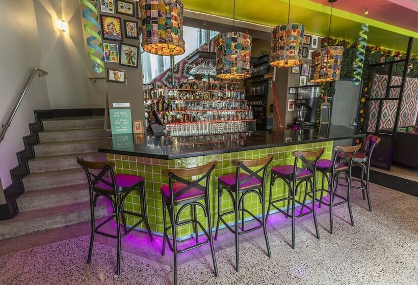 Курорт Catalina Hotel & Beach Club