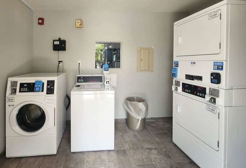 リゾートホテル Holiday House Venice