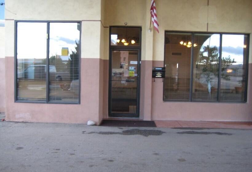 Royal Holiday Motel By Belvilla Gallup I 40