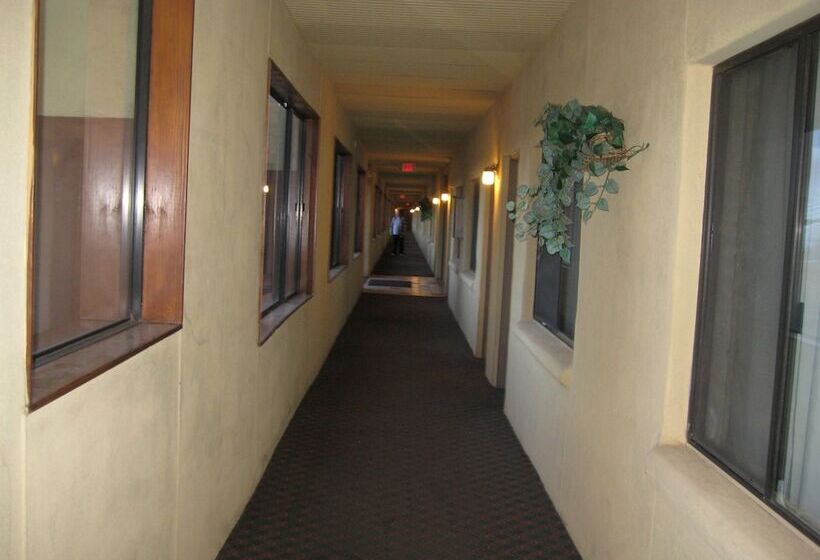 Royal Holiday Motel By Belvilla Gallup I 40