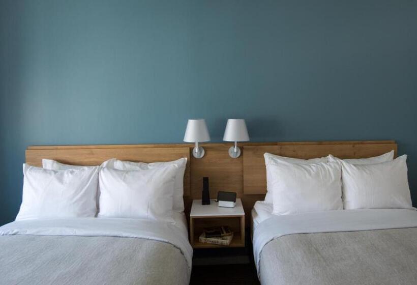 The Study At Yale, Study Hotels