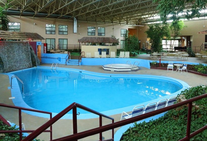 Townhouse Hotel Grand Forks