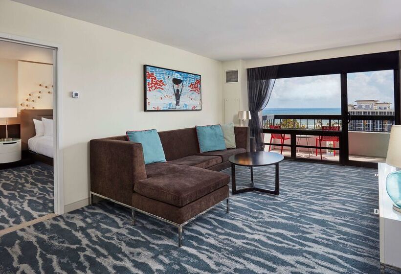 Waterstone Resort & Marina Boca Raton, Curio Collection By Hilton