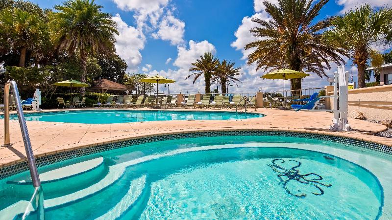 منتجع Paddletail Waterfront Lodge, Trademark Collection By Wyndham