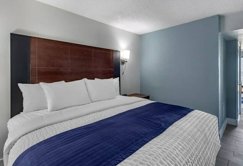 Coastal Hotel & Suites Virginia Beach Oceanfront