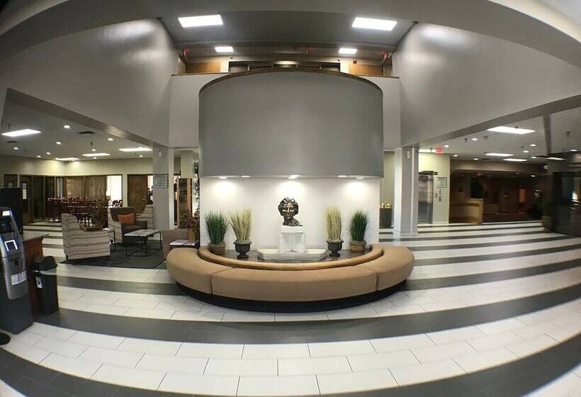 Crossroads Hotel And Huron Event Center