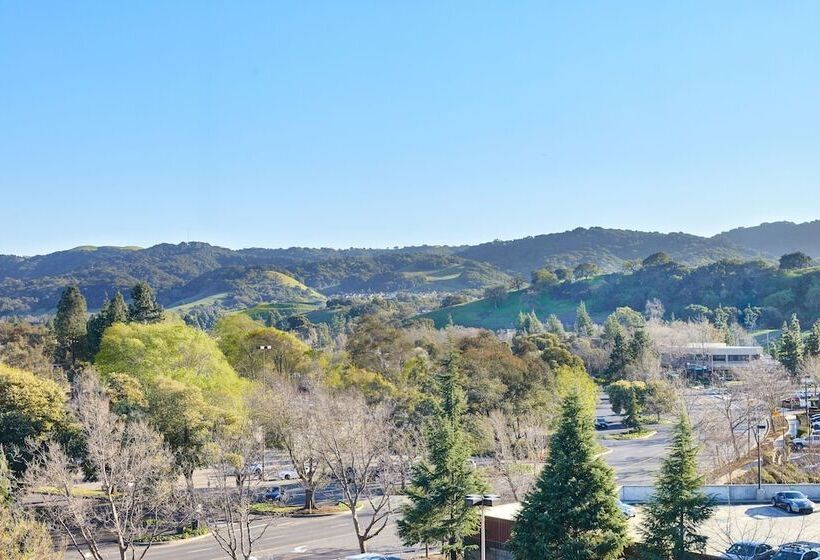 Ac Hotel By Marriott Pleasanton