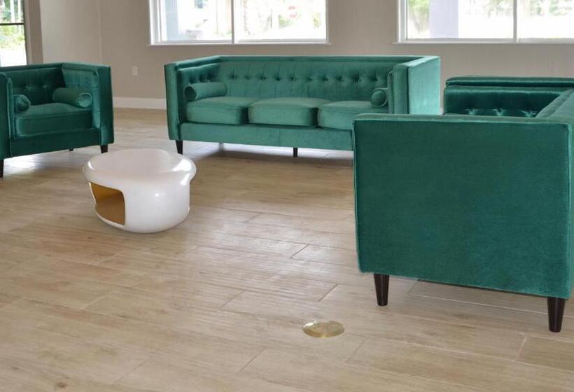 Altamonte Springs Hotel And Suites