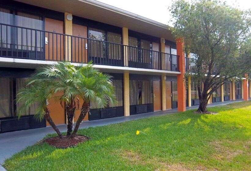 فندق Americas Best Value Inn Florida Turnpike & I95