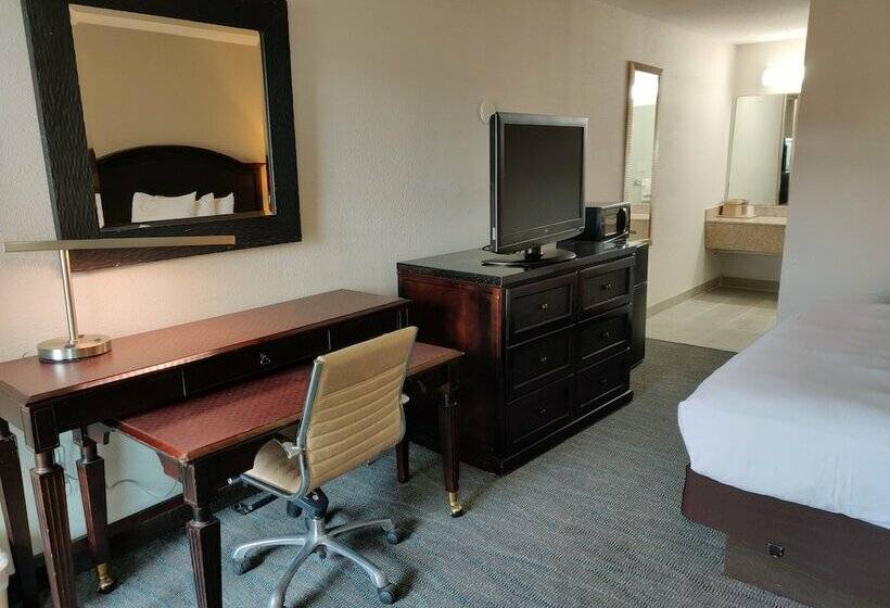 Отель Rodeway Inn