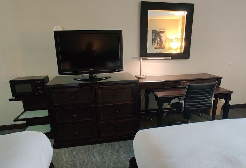 Отель Rodeway Inn