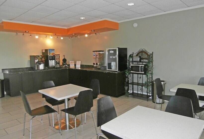 فندق Americas Best Value Inn Newnan