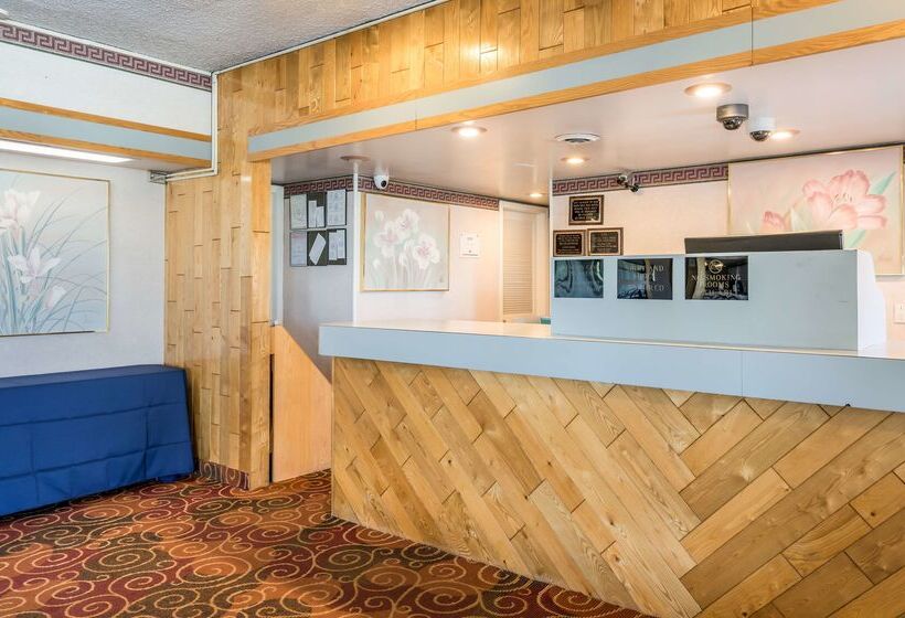 فندق Americas Best Value Inn St. Joseph At I29
