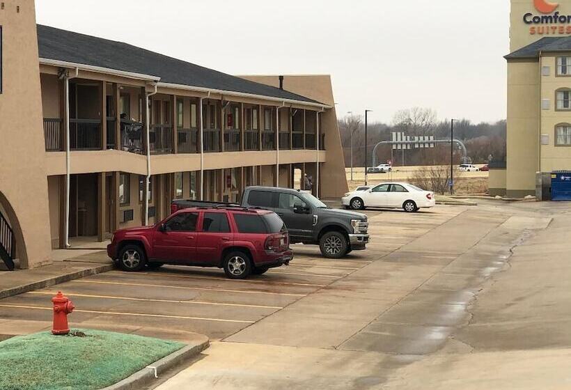 ホテル Americas Best Value Inn Yukon