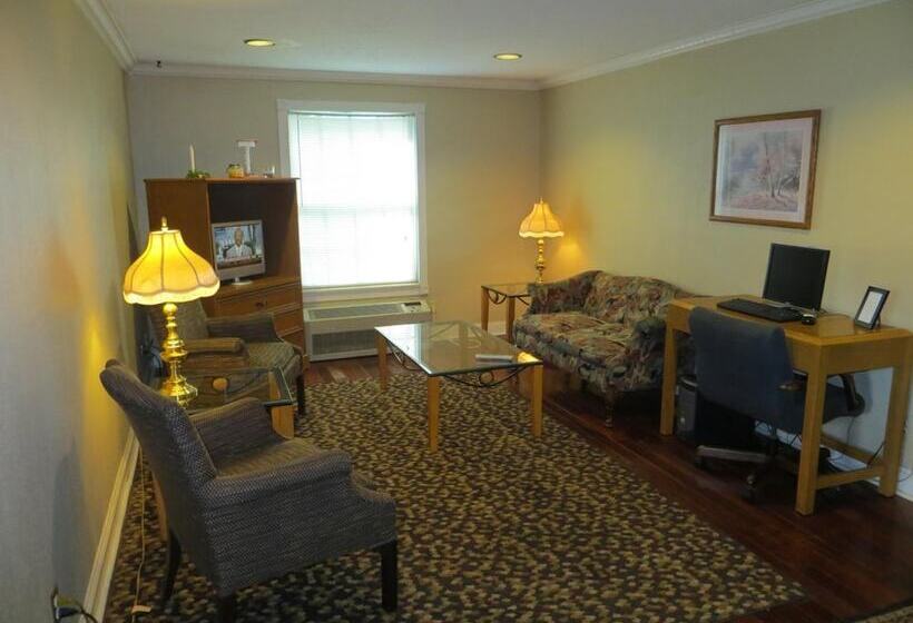 Americourt Hotel And Suites   Elizabethton