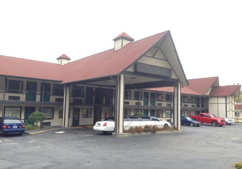 فندق Amerivu Inn & Suites   Helen   Downtown