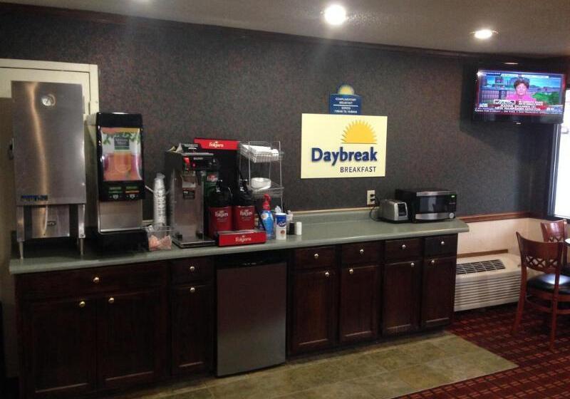 فندق Amerivu Inn & Suites   Helen   Downtown