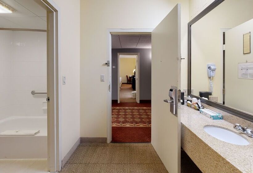 בית מלון כפרי Quality Inn Bangor Airport