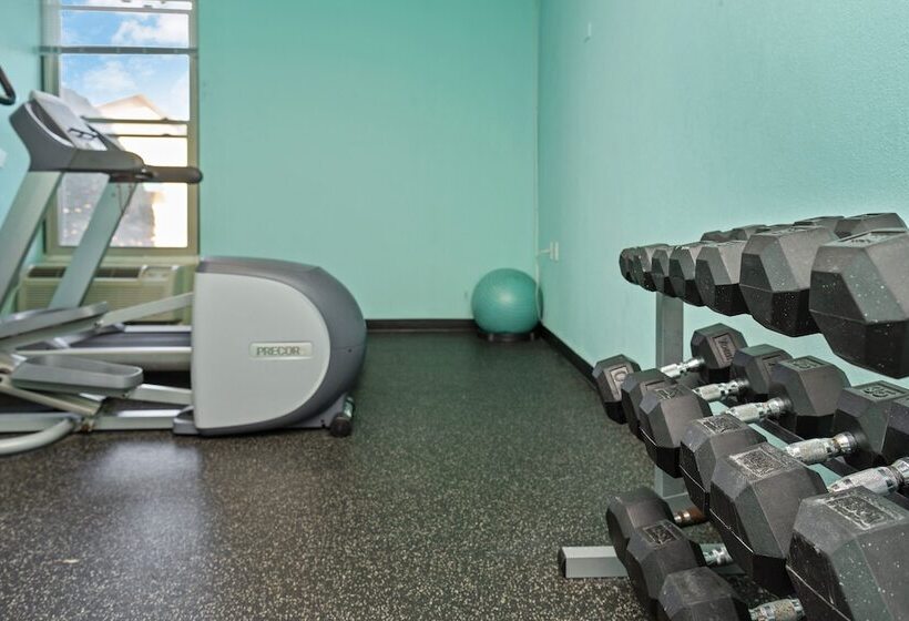 בית מלון כפרי Quality Inn Bangor Airport