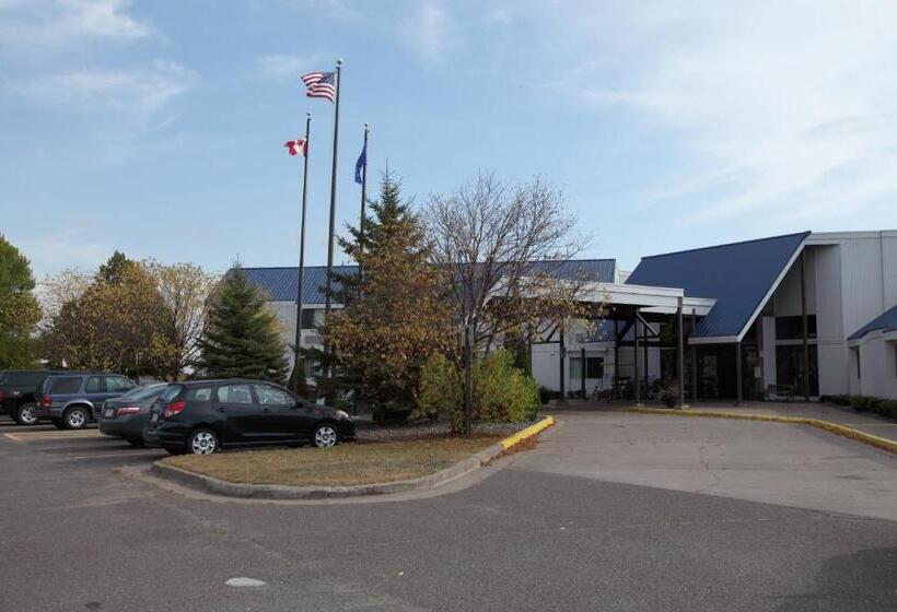 هتل Barkers Island Inn Resort & Conference Center