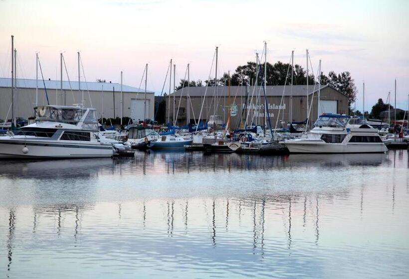 Отель Barkers Island Inn Resort & Conference Center
