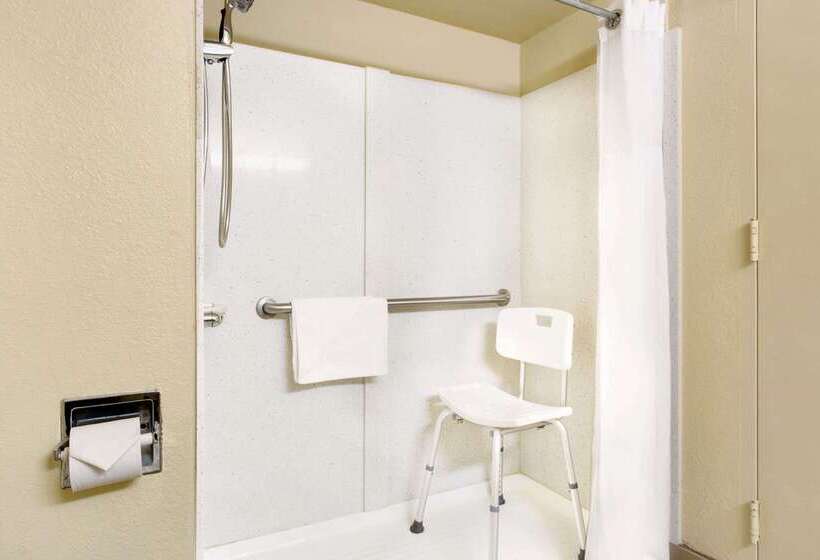 فندق Baymont By Wyndham Charlotteairport Coliseum