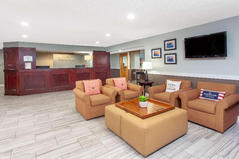 בית מלון כפרי Baymont By Wyndham Grand Haven