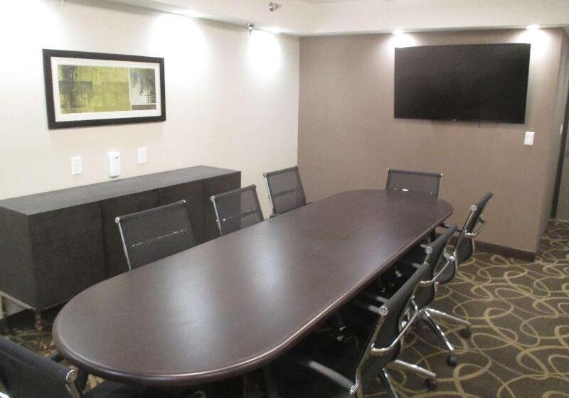 酒店 Best Western Harvest Inn & Suites